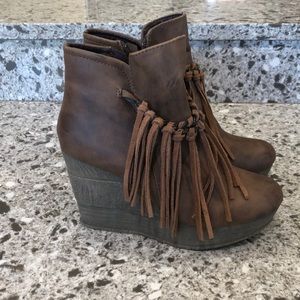 Sbicca Wedges. EUC. Worn Once. Size 7.5.